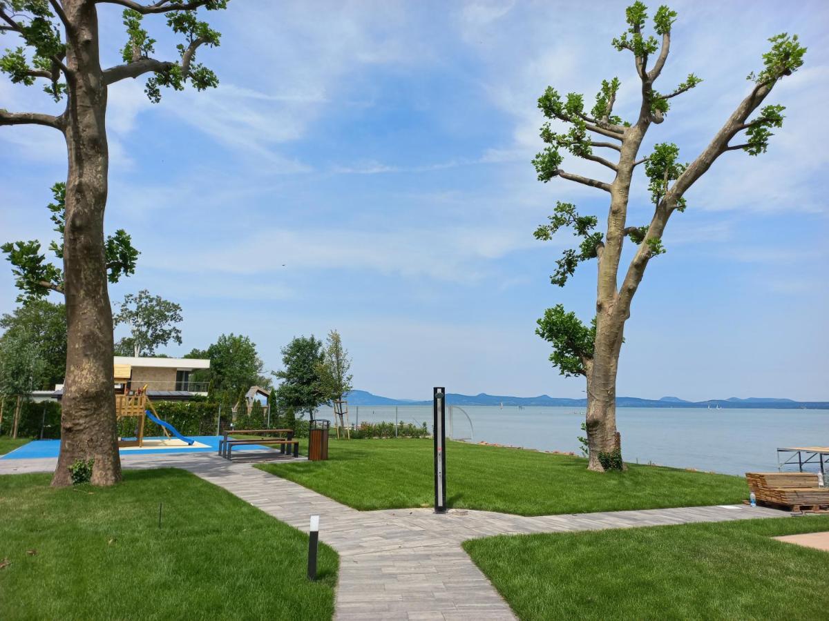 Platan Beach Apartman With Lakeview Balatonboglár Dış mekan fotoğraf