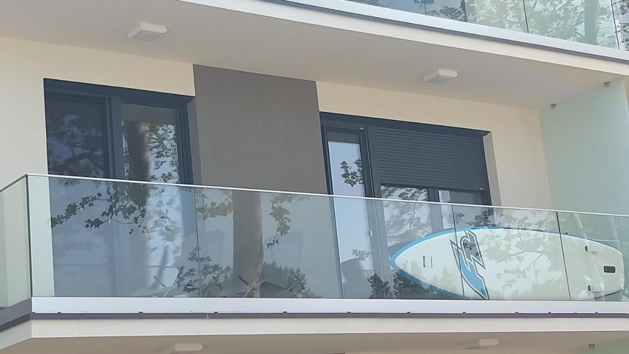 Platan Beach Apartman With Lakeview Balatonboglár Dış mekan fotoğraf