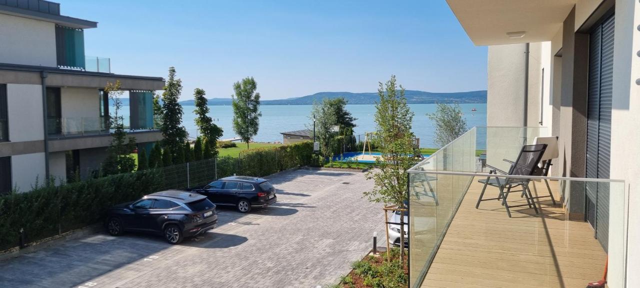 Platan Beach Apartman With Lakeview Balatonboglár Dış mekan fotoğraf